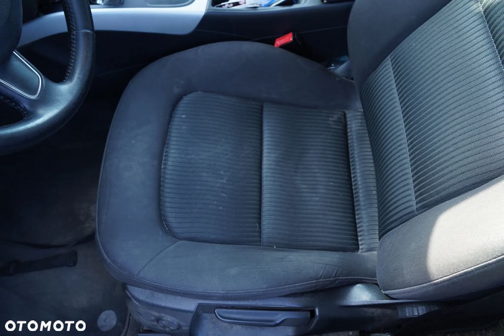 Audi A4 Avant 2.0 TDI ultra - 15