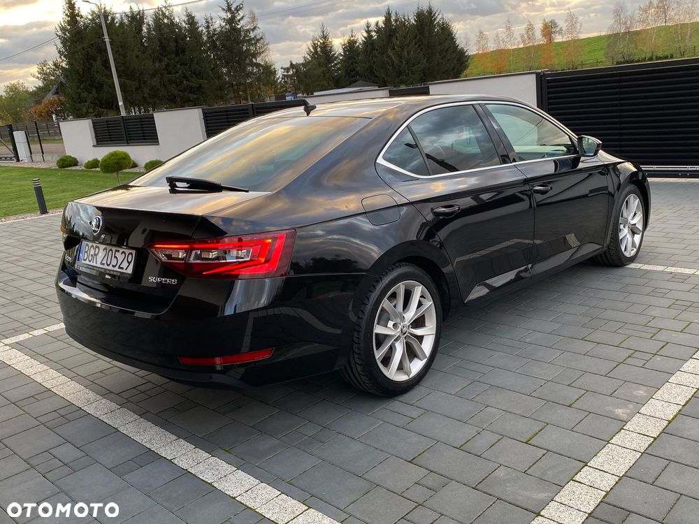 Skoda Superb 2.0 TDI L&K - 9