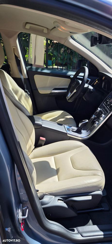 Volvo XC 60 D4 Inscription - 15