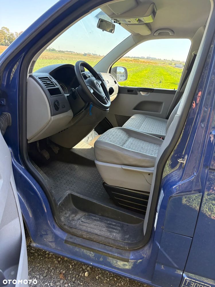 Volkswagen Transporter T5 - 17