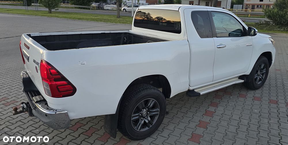 Toyota Hilux 4x4 Extra Cab Duty Comfort - 4
