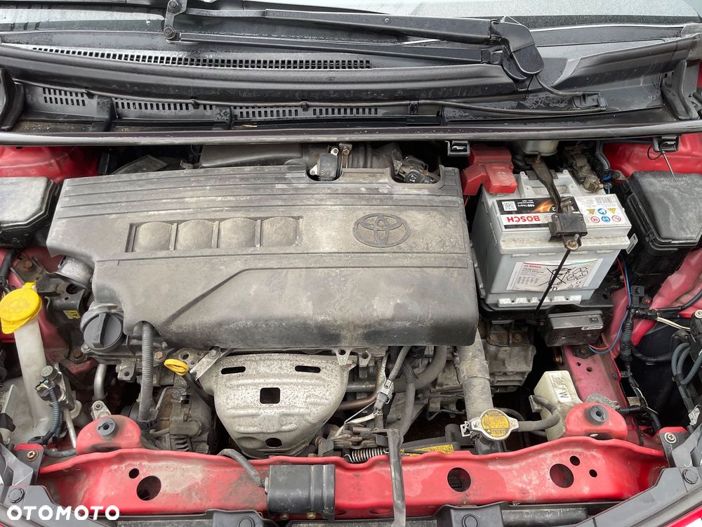 Toyota Yaris 1.33 Dynamic EU6 - 12
