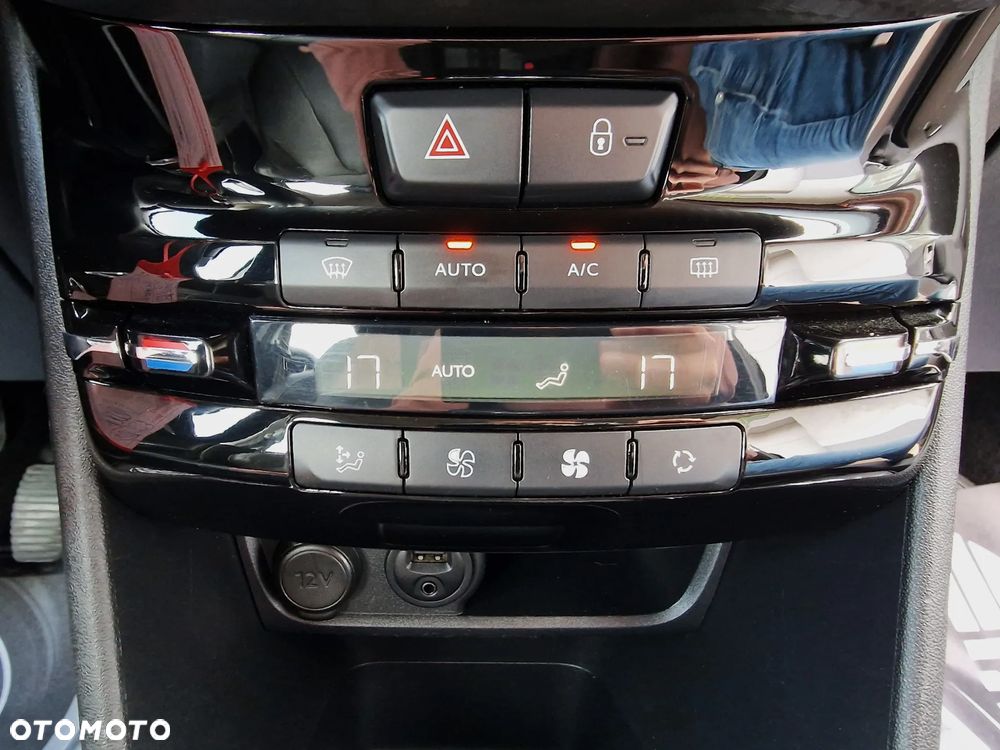 Peugeot 2008 BlueHDi FAP 120 STOP & START Allure - 30