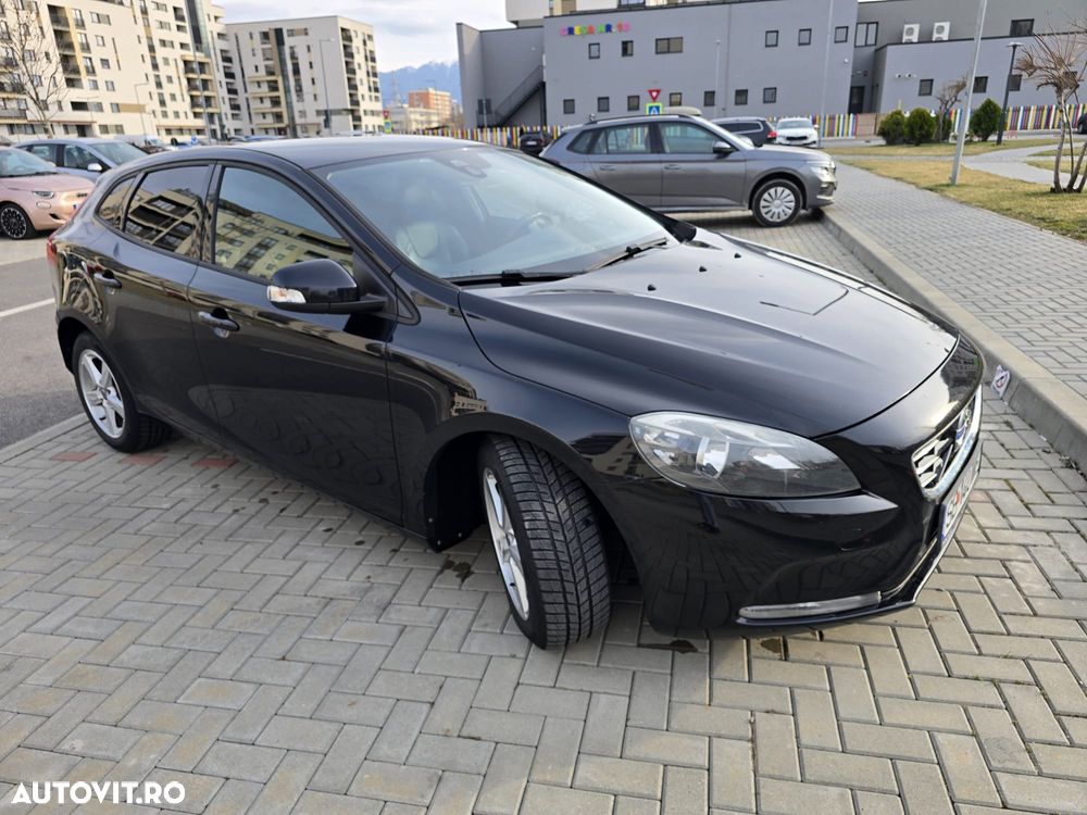 Volvo V40 D2 Aut. Momentum - 2