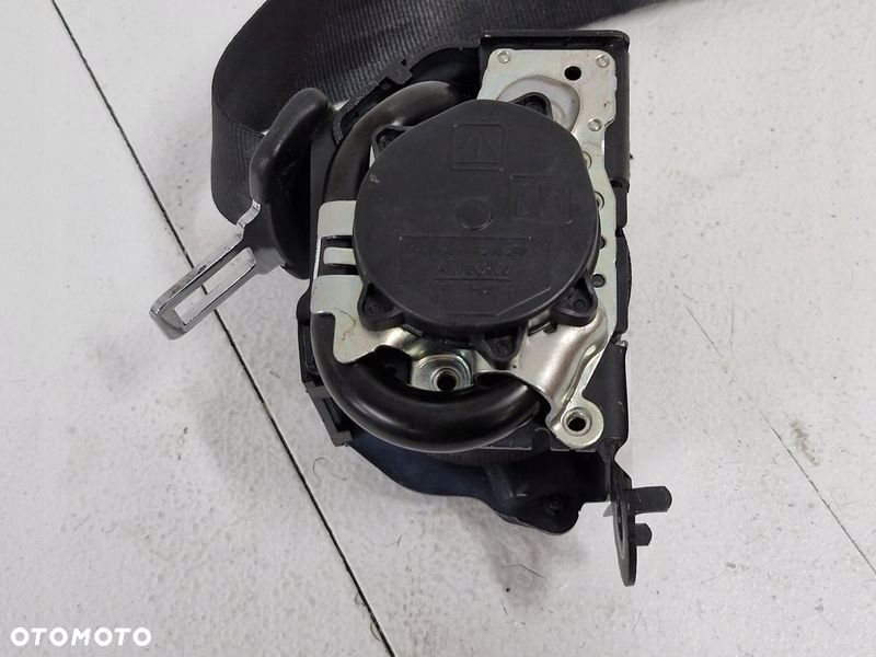 RENAULT MEGANE IV 4 PAS BEZPIECZEŃSTWA PRAWY TYŁ 888410807R - 9