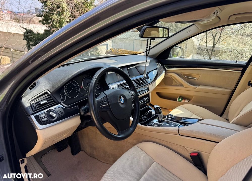 BMW Seria 5 520d xDrive - 8