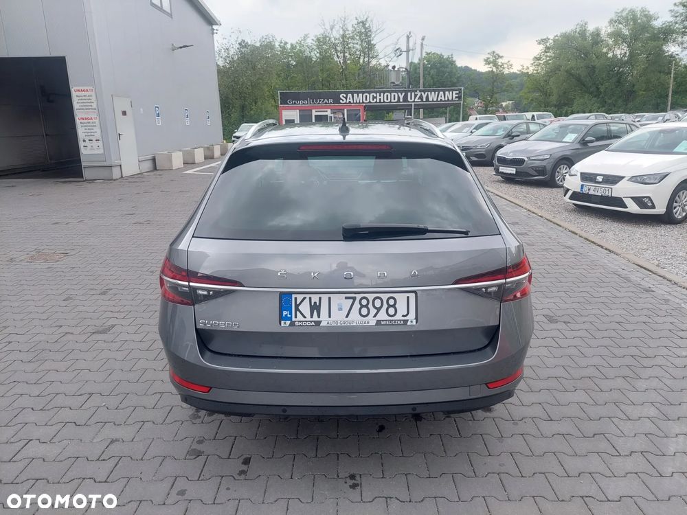 Skoda Superb 2.0 TDI DSG Style - 9