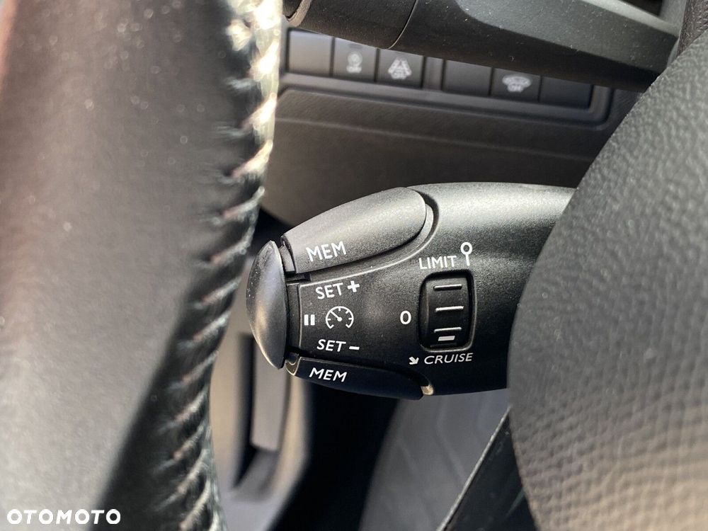 Peugeot 308 - 20