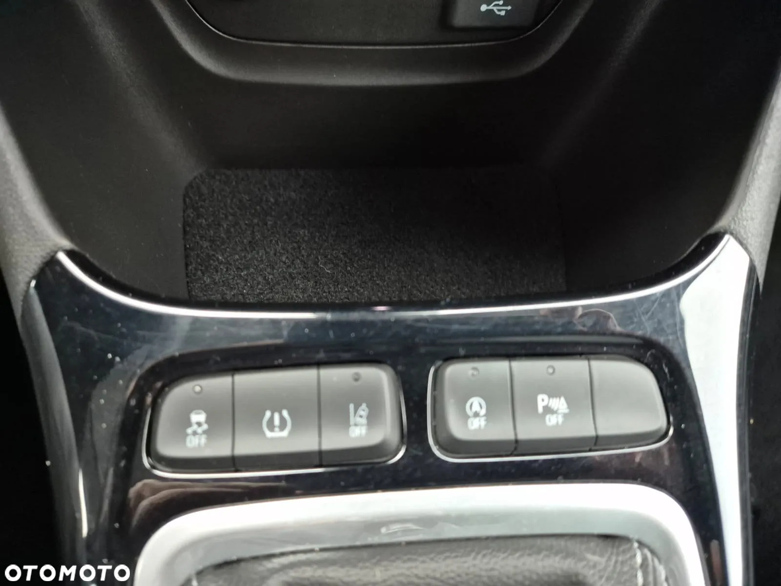 Opel Crossland - 13