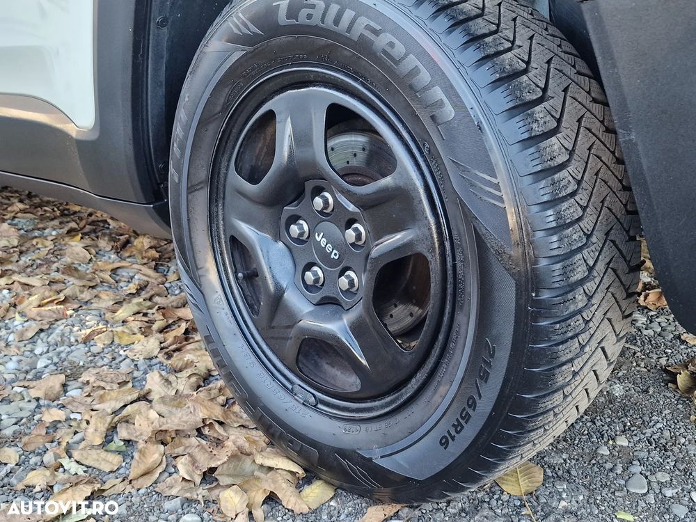 Jeep Renegade 1.6 E-TorQ 4x2 Sport - 17