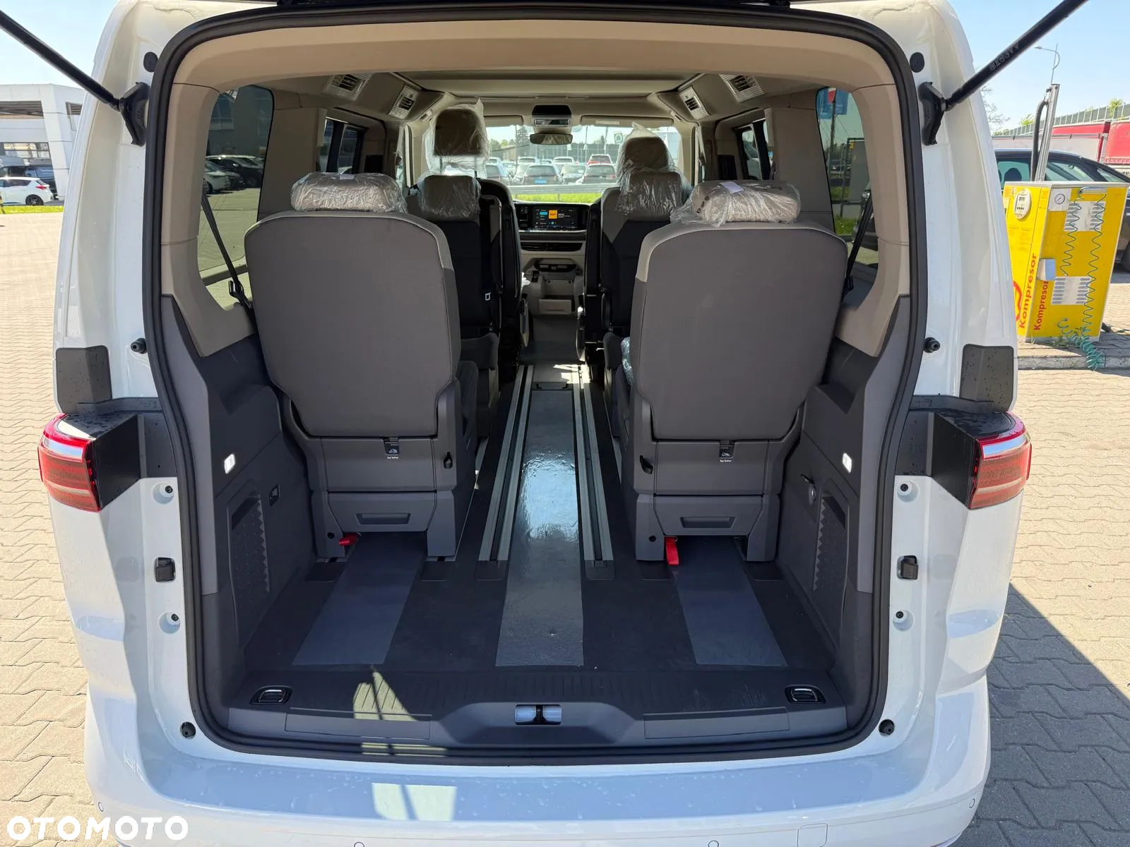 Volkswagen California - 37