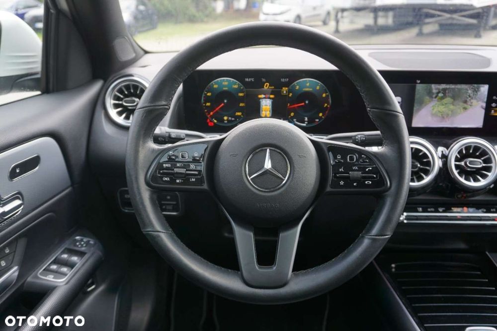 Mercedes-Benz GLB 200 mHEV 7G-DCT - 21