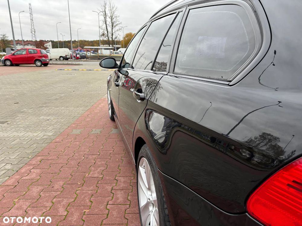 BMW Seria 3 320d - 24