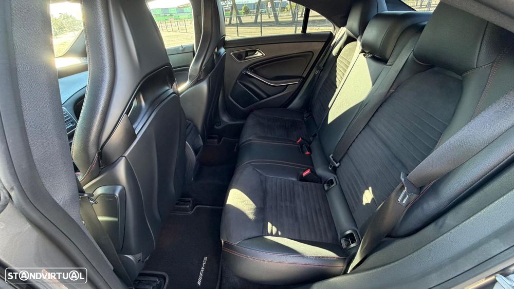 Mercedes-Benz CLA 45 AMG 4-Matic - 10