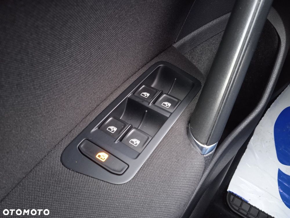 Volkswagen Golf 1.2 TSI BMT Comfortline - 20