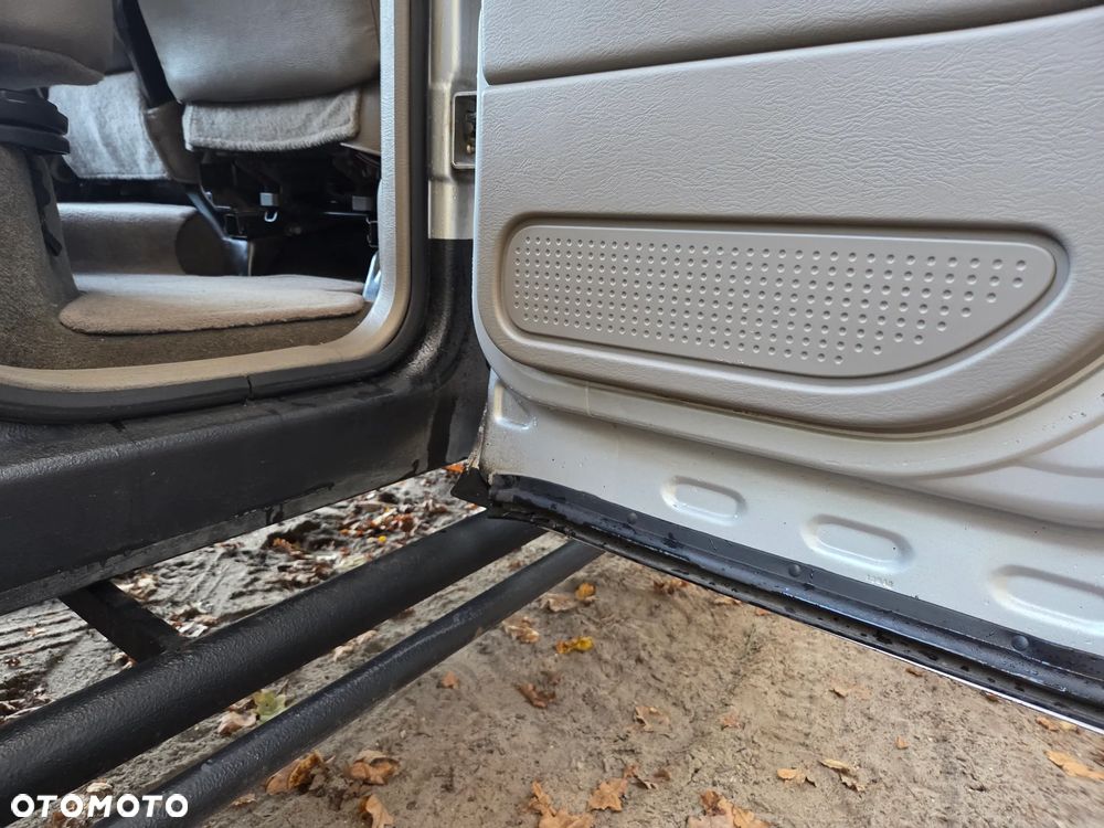 Dodge RAM 1500 5.7 4WD HEMI - 10
