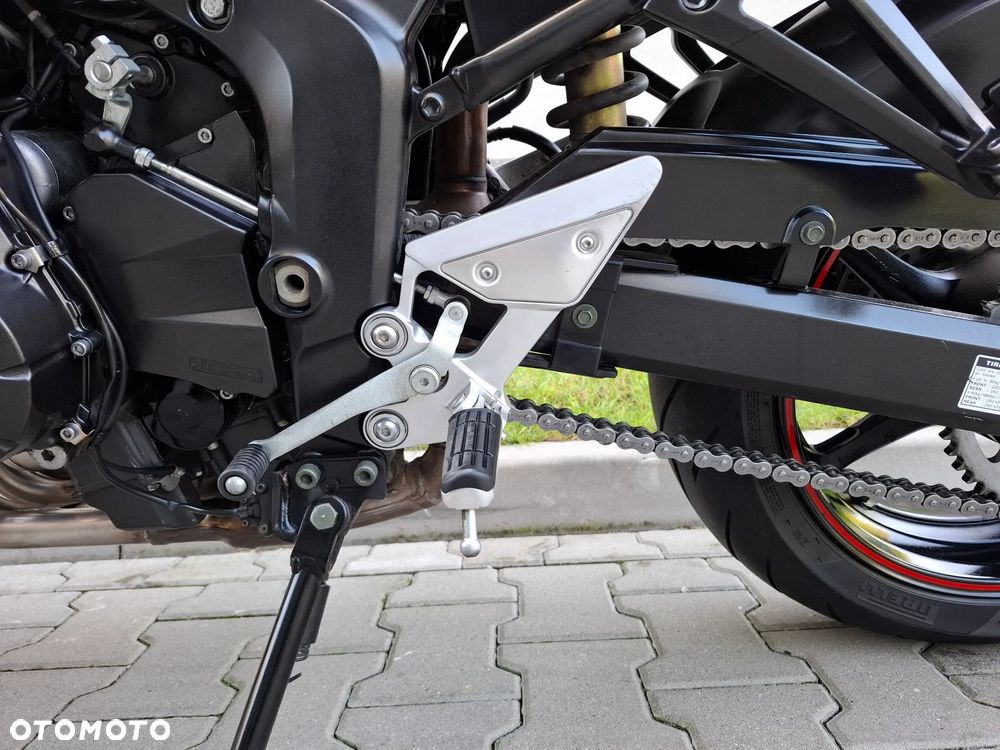 Yamaha FZ6 - 12