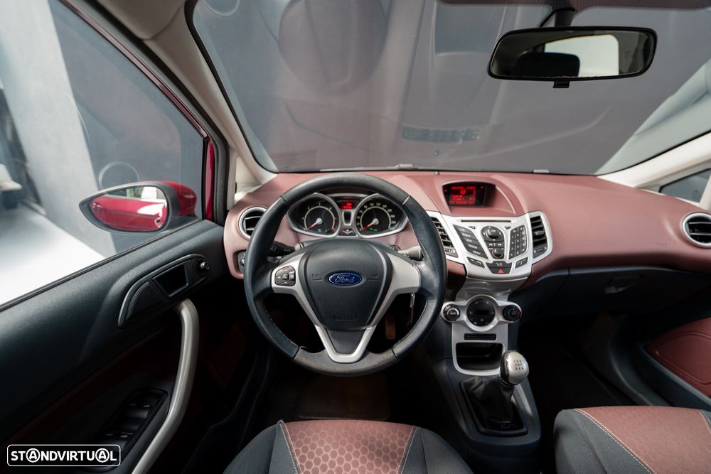 Ford Fiesta 1.4 TDCI Titanium - 12
