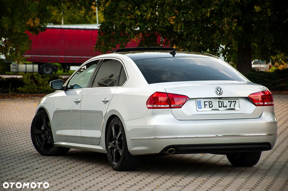 Volkswagen Passat 2.0 TDI DSG Individual - 33