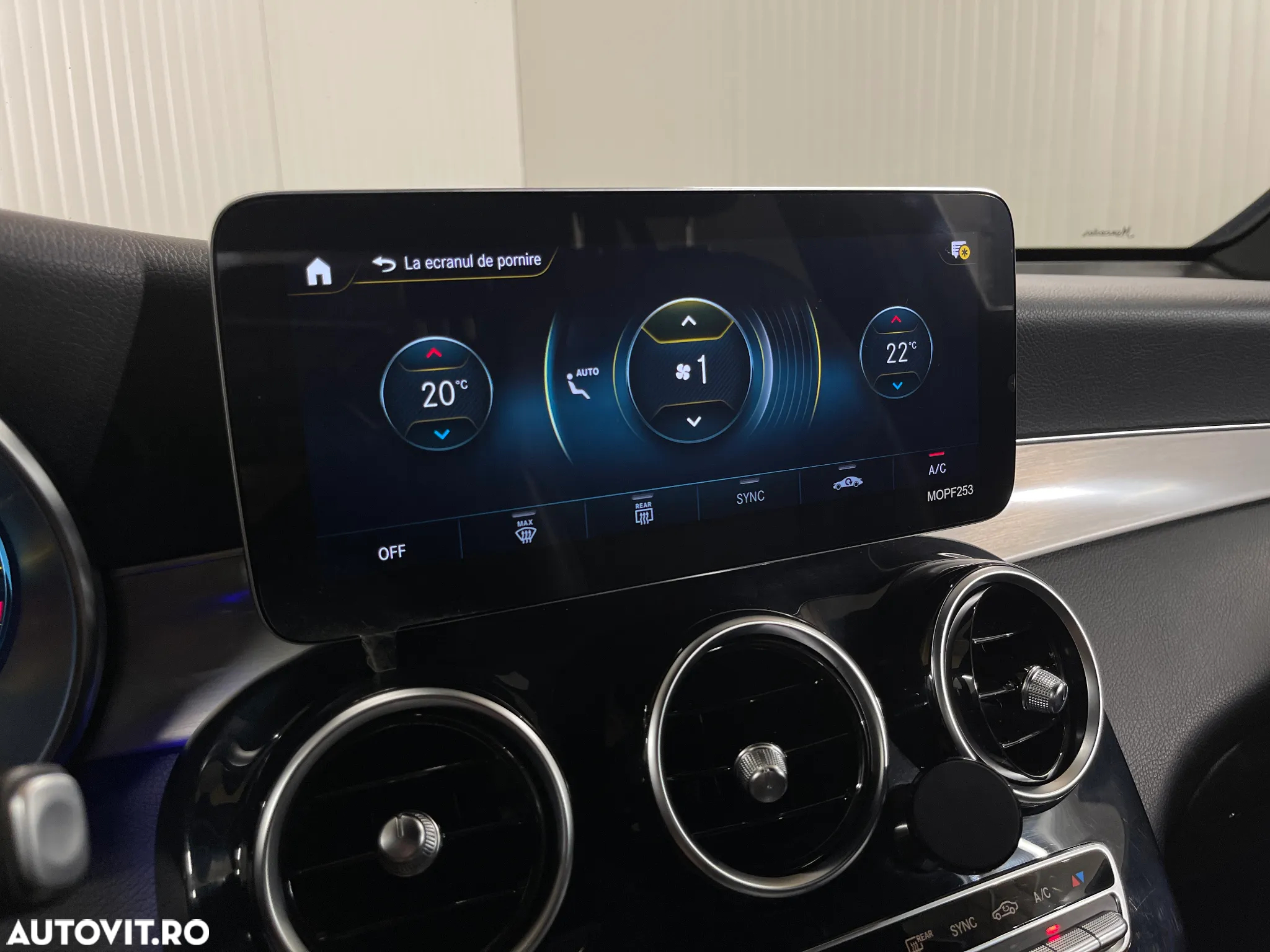 Mercedes-Benz GLC 220 d 4MATIC - 21