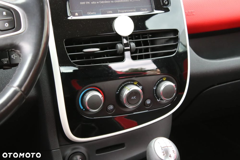 Renault Clio TCe 90 Dynamique - 22