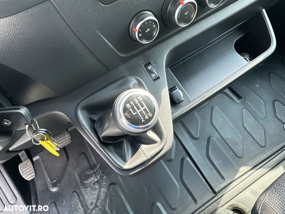 Renault Master FG F3300 L2H2 - 16