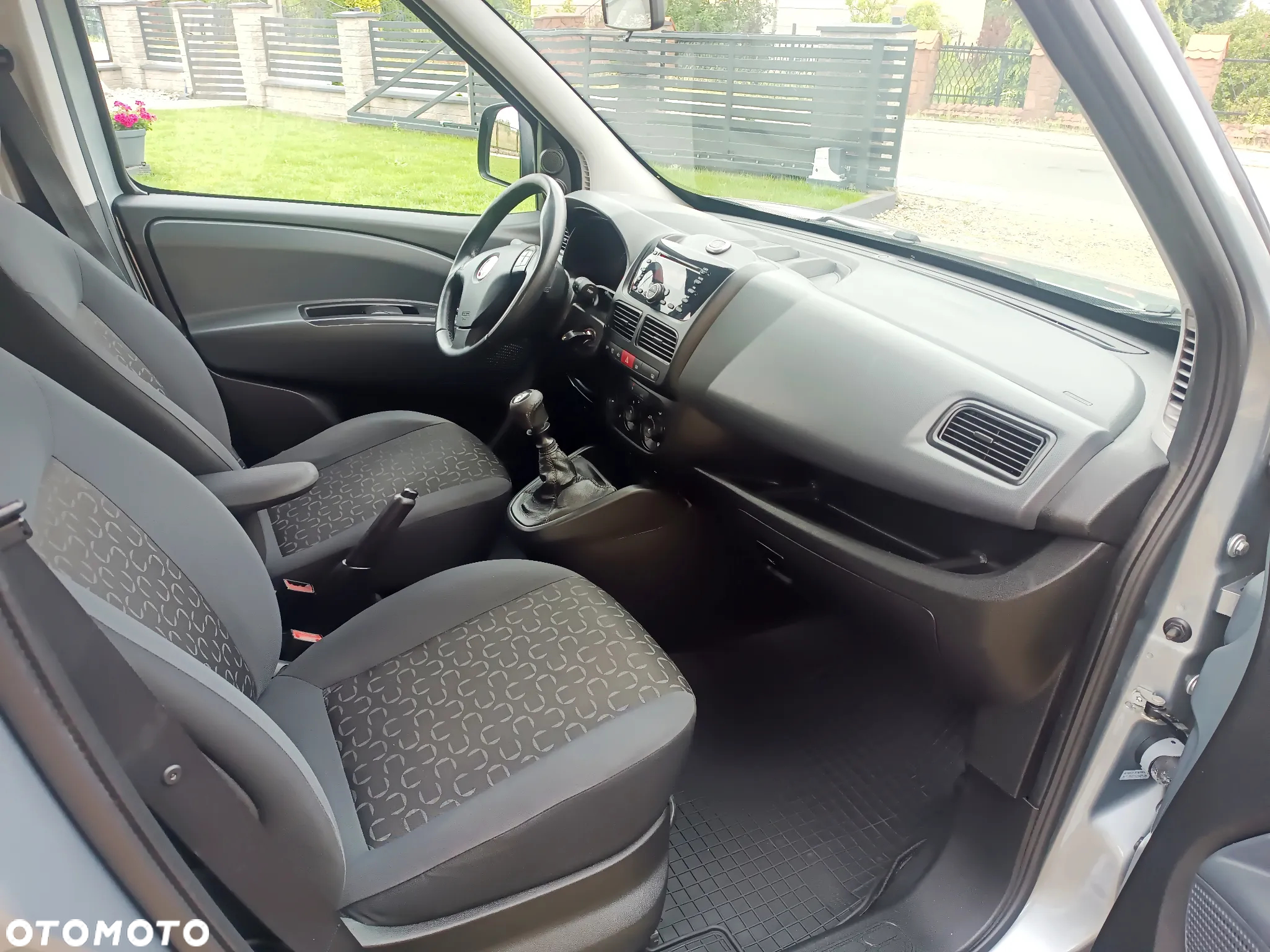Fiat Doblo 1.4 16V Dynamic - 21