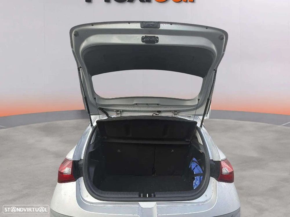 Hyundai i20 1.2 Comfort - 11