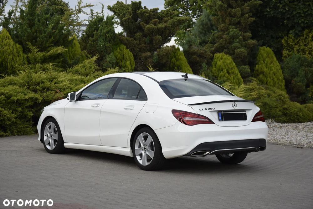 Mercedes-Benz CLA 250 4-Matic Sport - 13
