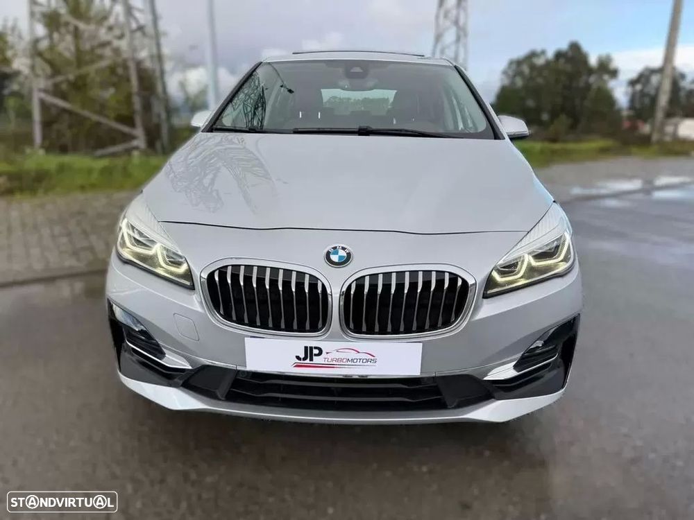 BMW 218 Active Tourer i Line Luxury Auto - 3