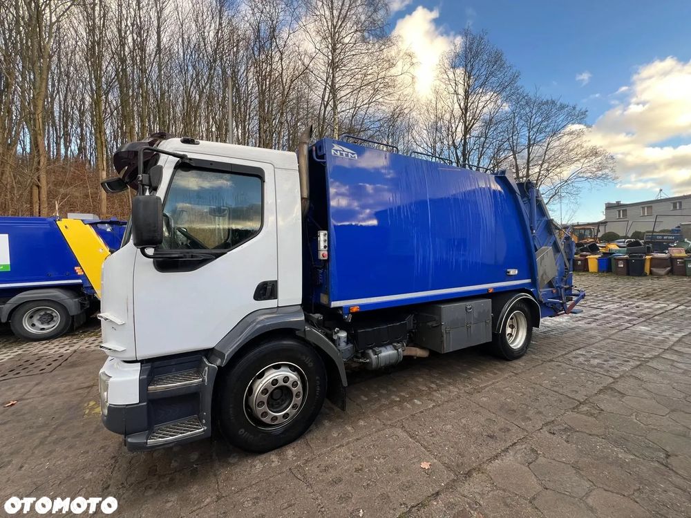 Volvo FL - 3