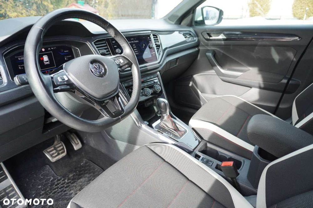 Volkswagen T-Roc - 10
