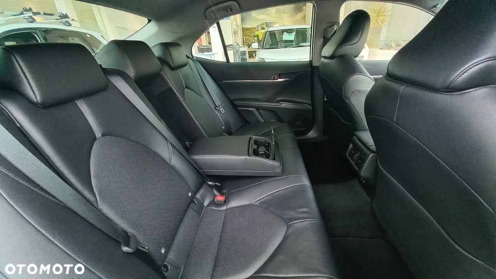 Toyota Camry 2.5 Hybrid Executive CVT - 22