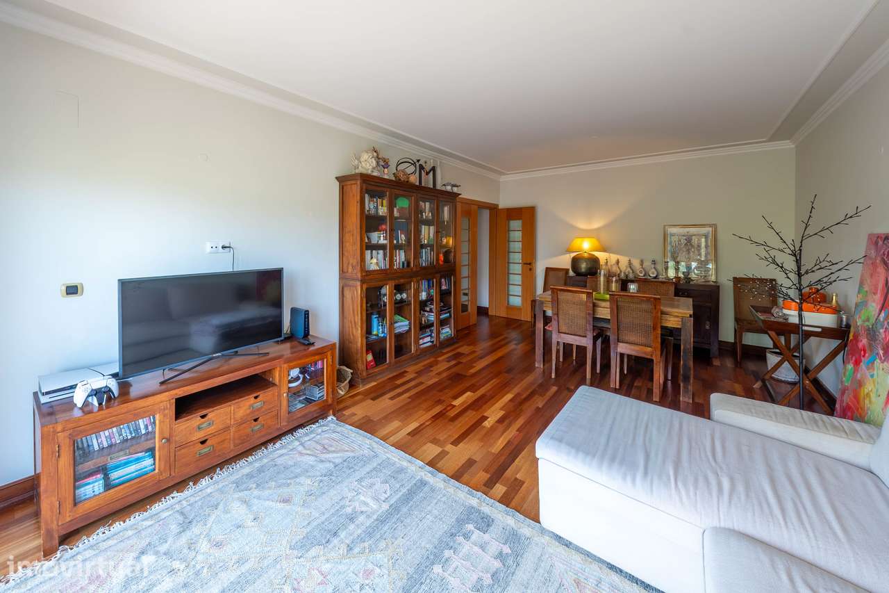Apartamento T 3 a Venda em Parque Residencial do Almirante - Grande imagem: 4/27