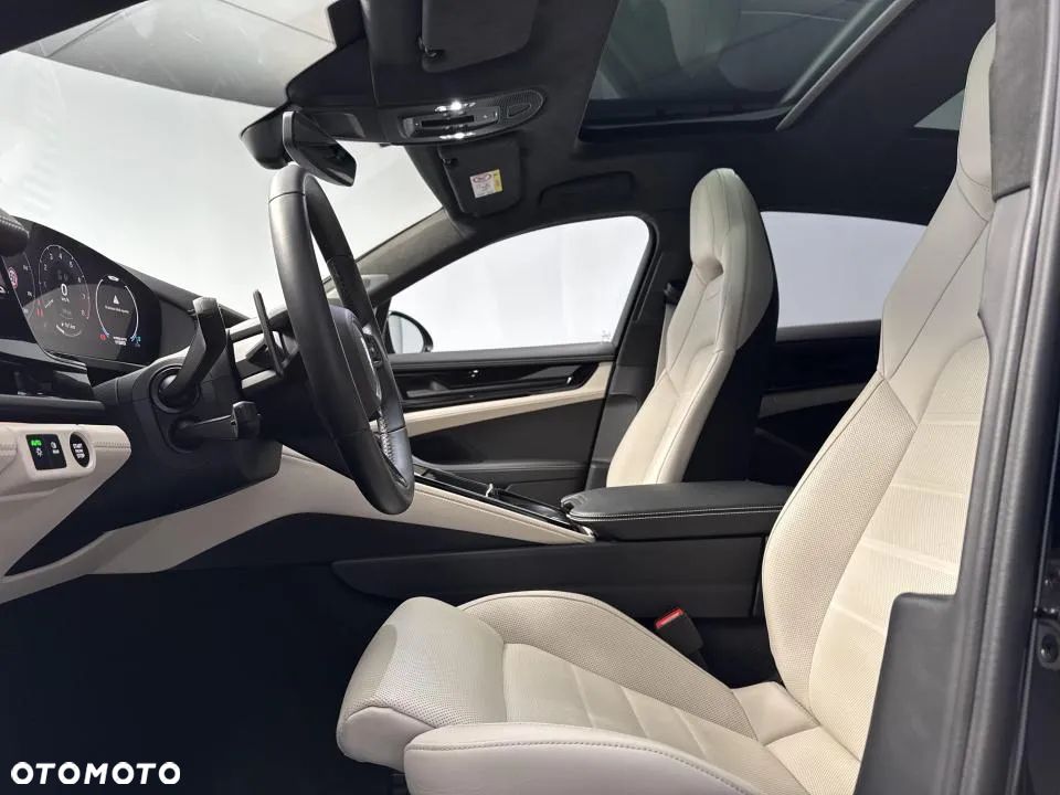 Porsche Panamera Turbo E-Hybrid PHEV - 11