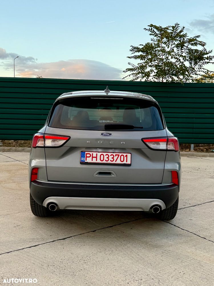Ford Kuga - 9
