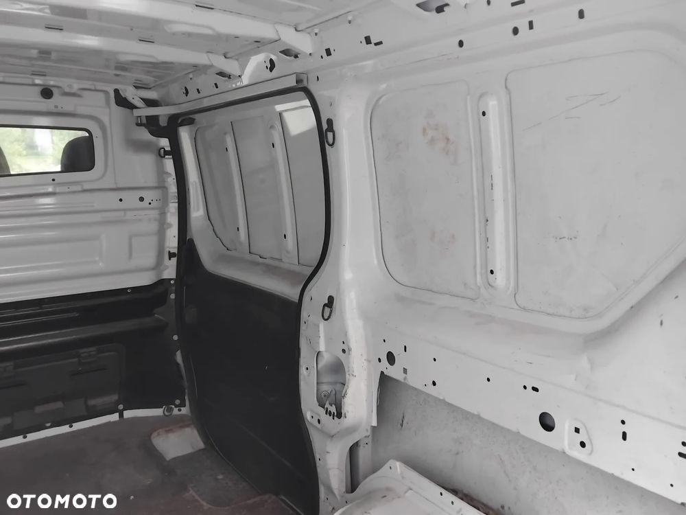 Opel Vivaro - 10