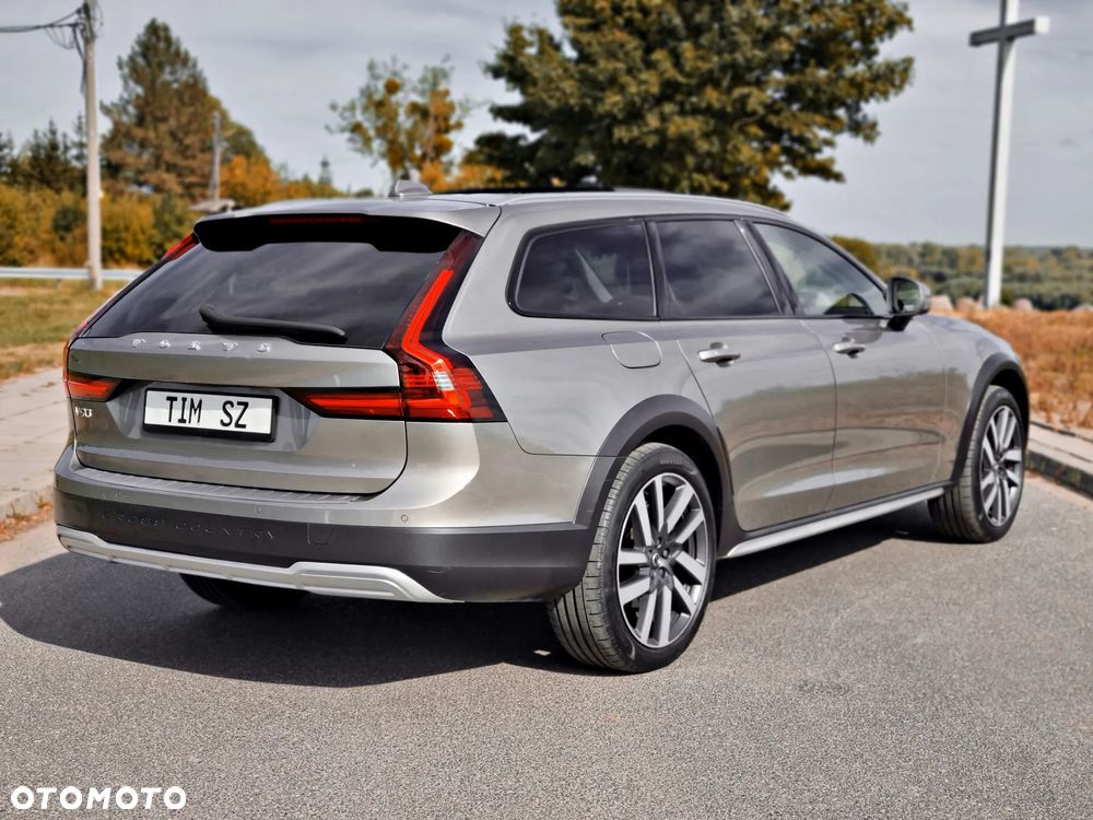 Volvo V90 Cross Country B5 D AWD Ultimate - 14