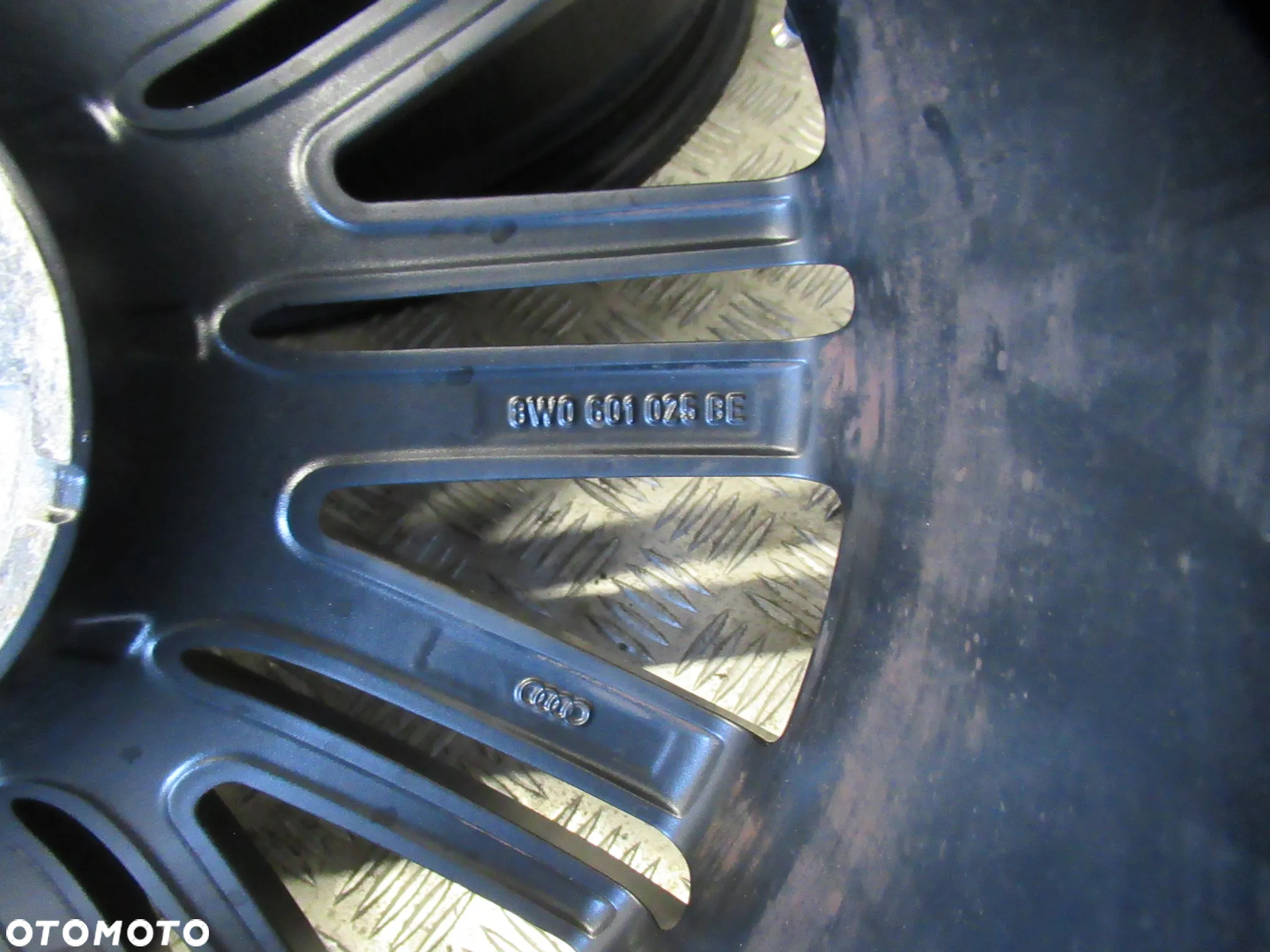 Felgi Audi A4 B9 A5 A6 S-Line 8,5Jx19 et40 5x112 - 10