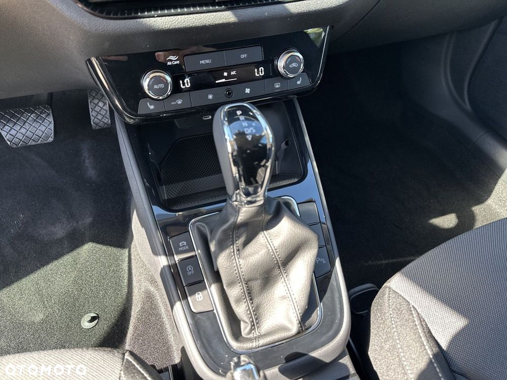 Skoda Fabia 1.0 TSI Drive DSG - 14