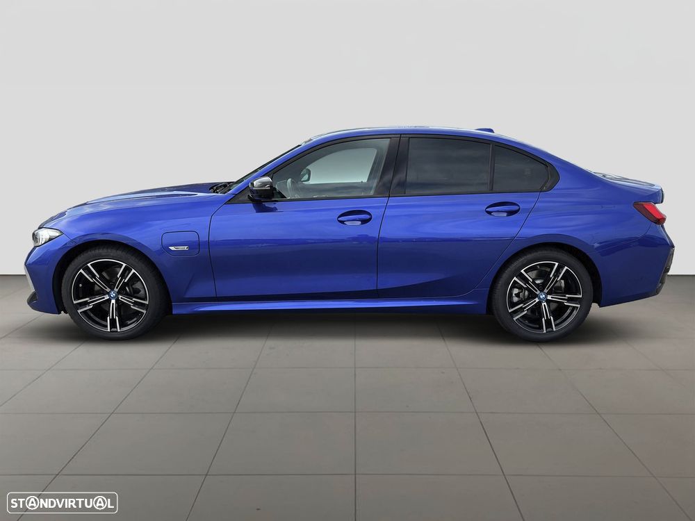 BMW 330 e Pack M Auto - 4