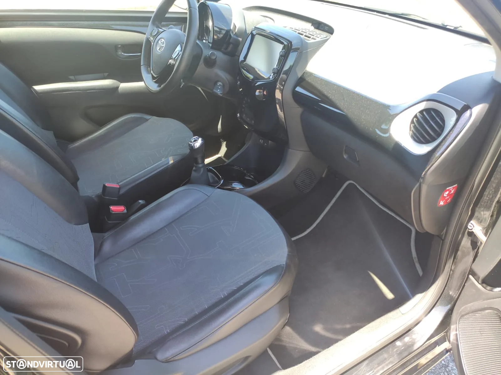Toyota Aygo 1.0 X-Clusiv - 12