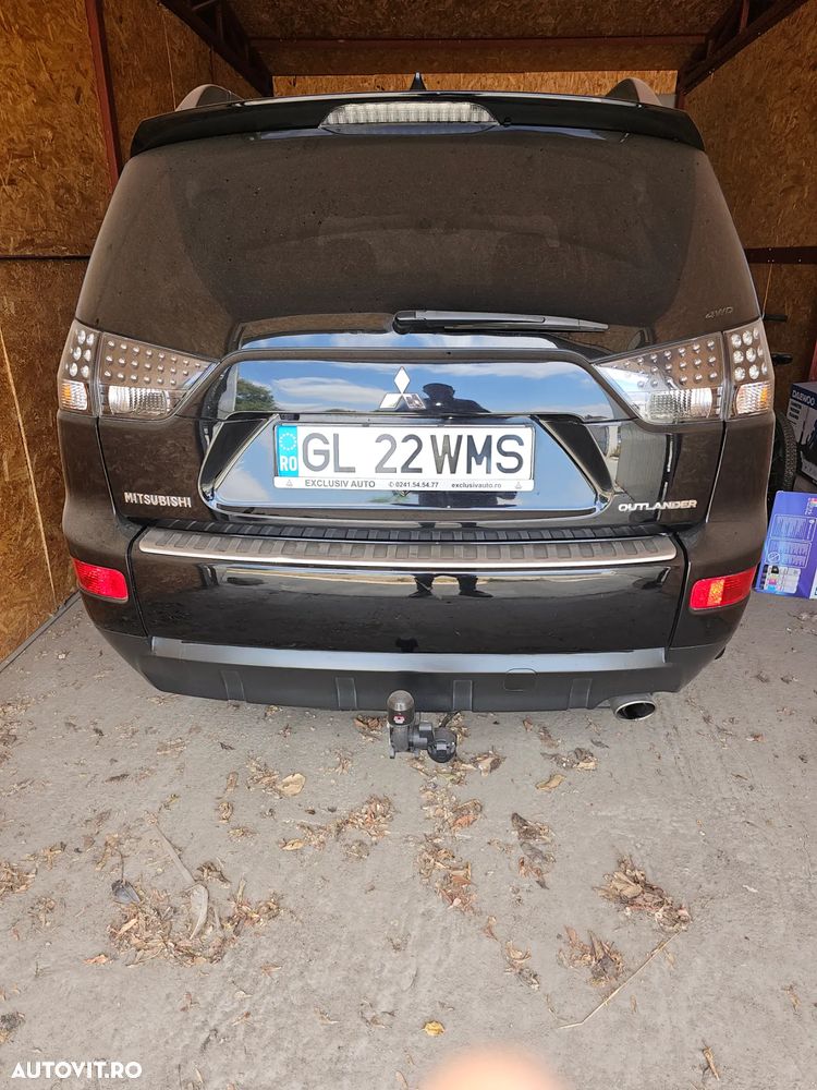 Mitsubishi Outlander - 5