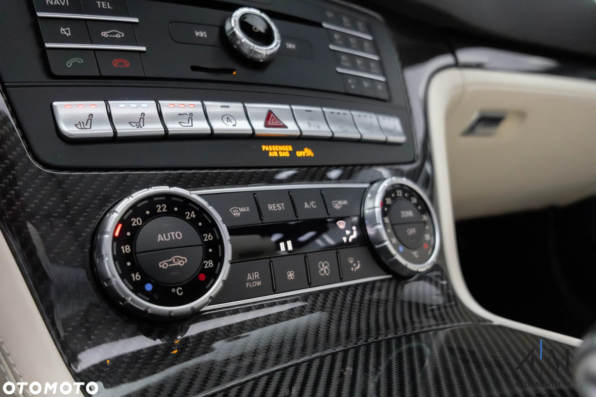 Mercedes-Benz SL 63 AMG - 25