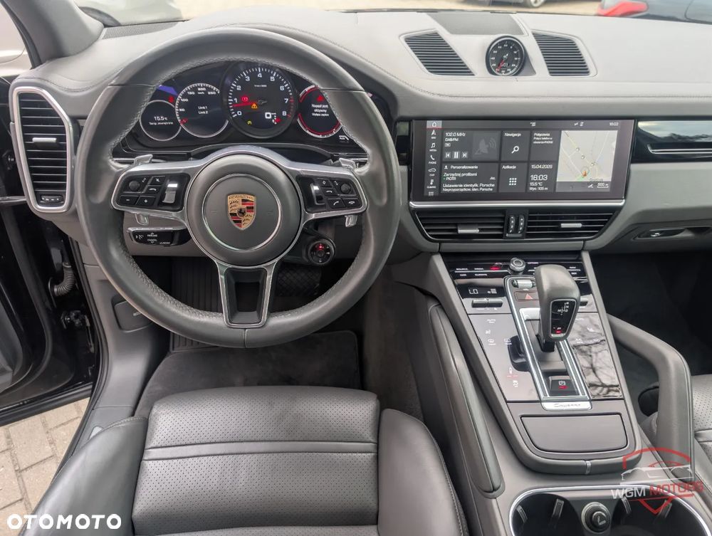 Porsche Cayenne Standard - 12