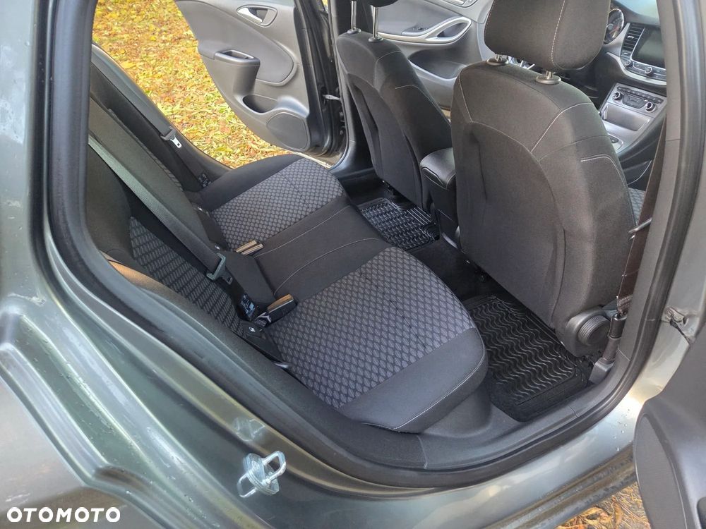 Opel Astra 1.4 Turbo Start/Stop Dynamic - 31