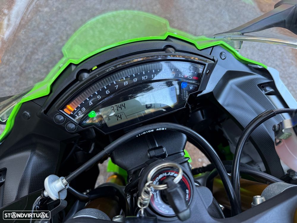 Kawasaki ZX 10 R Aniversario - 3