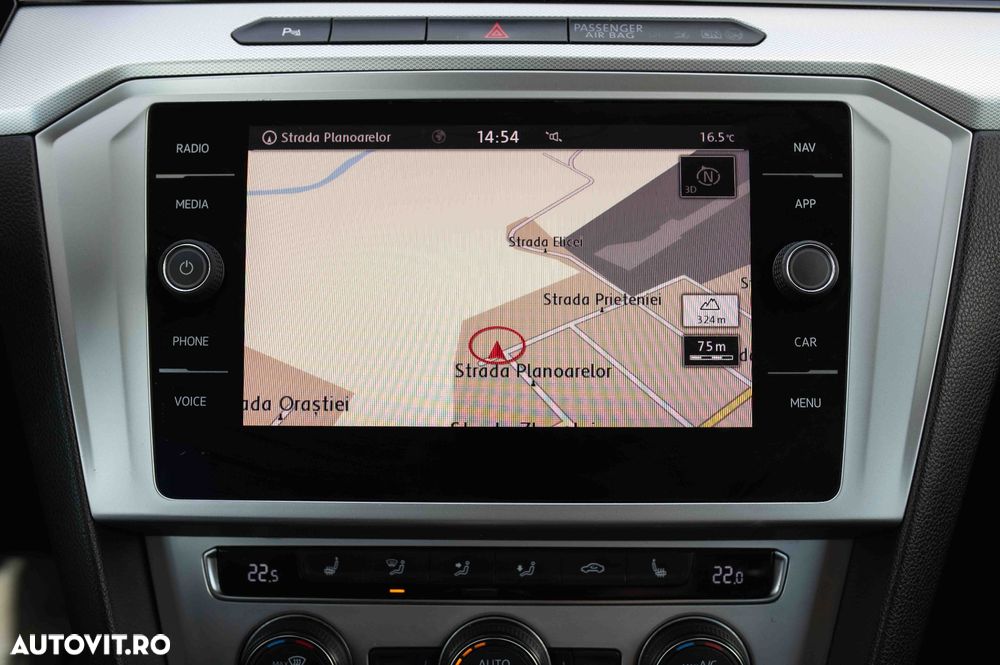 Volkswagen Passat Variant 2.0 TDI DSG Comfortline - 20
