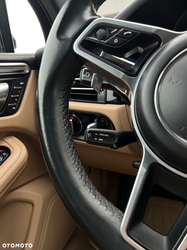 Porsche Macan - 19