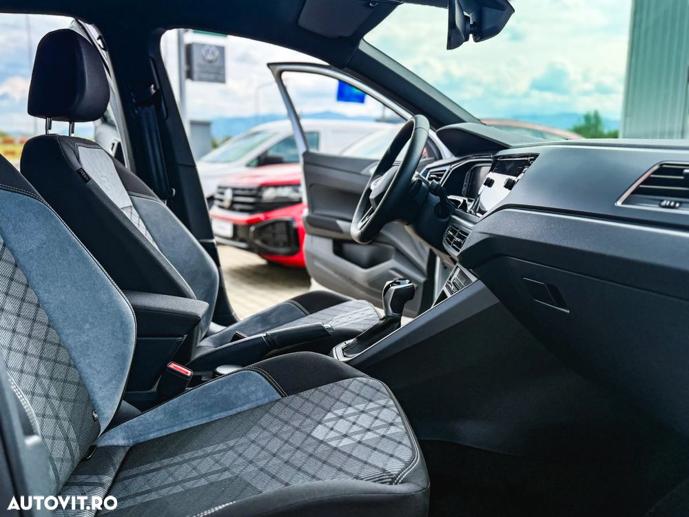 Volkswagen Taigo 1.5 TSI DSG R-Line - 12
